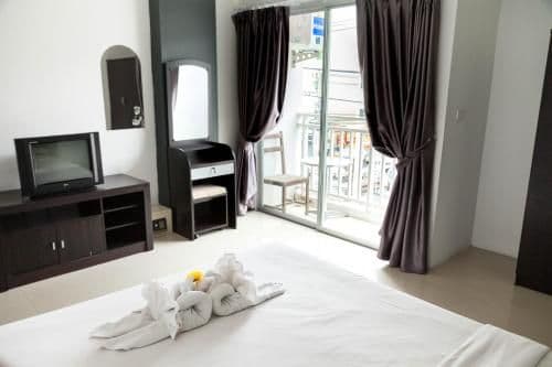 Deluxe Double Room without Bathtub