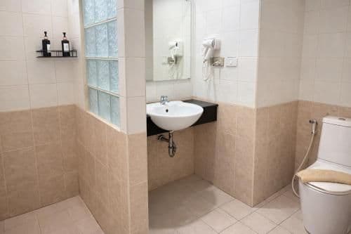 Deluxe Double Room without Bathtub