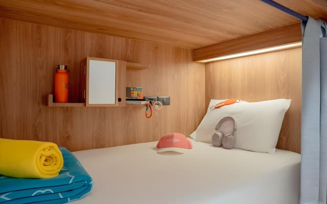 Bed in 4-Bed Mixed Dormitory Room