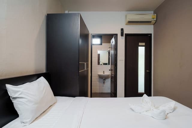 Deluxe Single Room