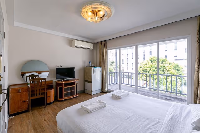 Deluxe Room, Balcony