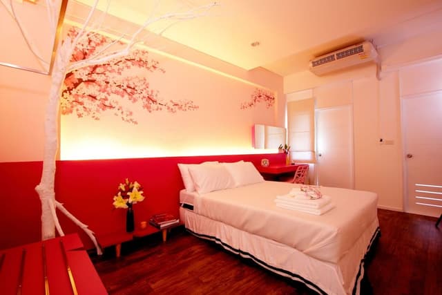 Compact Room