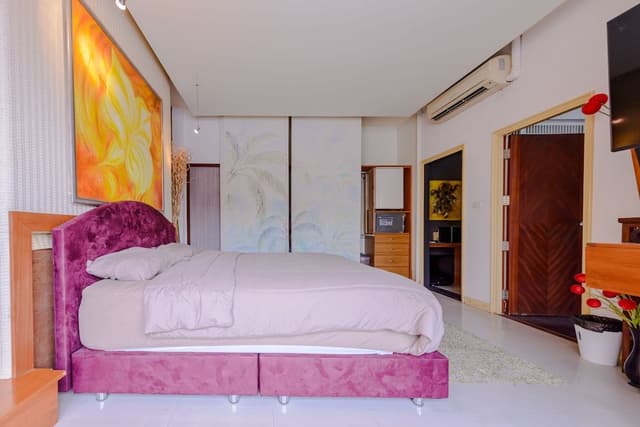 Exclusive Suite