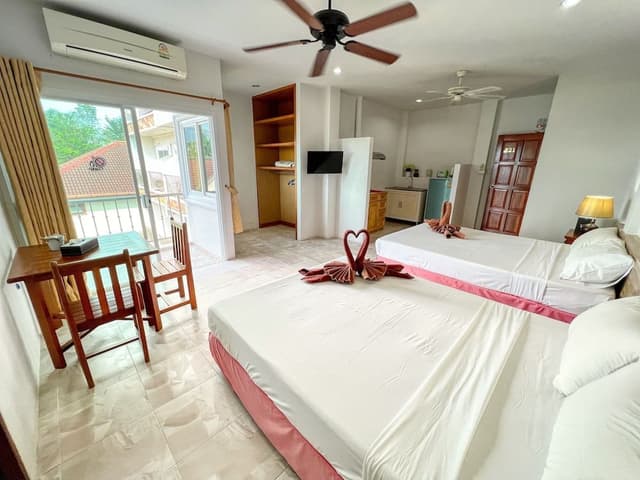 Deluxe Studio, 2 Double Beds, Ocean View