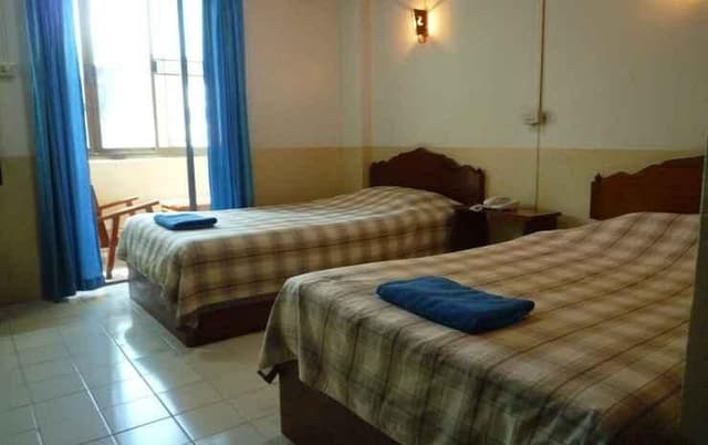 Standard Twin 2 Bedrooms