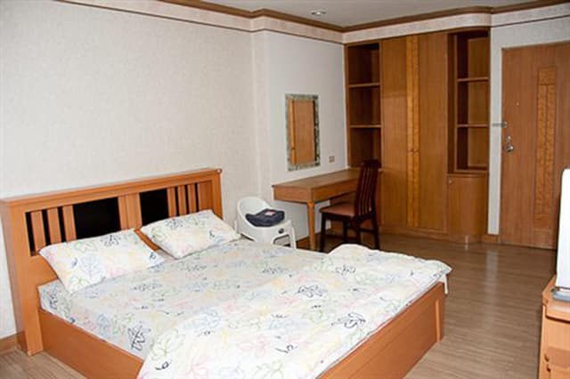 Studio, 1 Bedroom