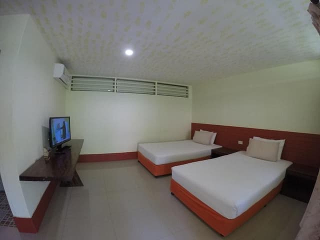 Twin Room, Garden Area