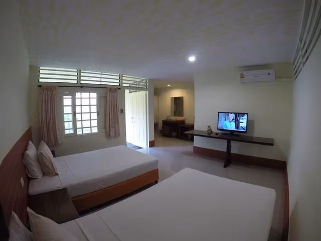 Twin Room, Garden Area