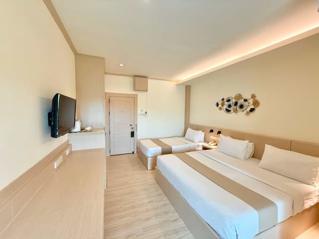 Deluxe Twin Room
