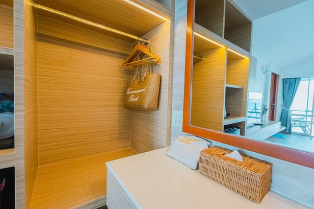 Deluxe Sea View