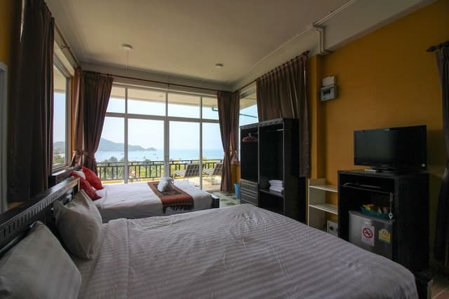 Family Room with Sea View