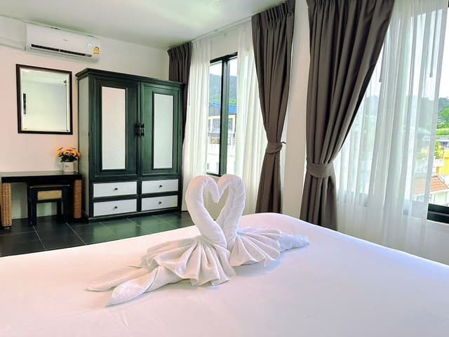 Premium Double Room, Pool Access