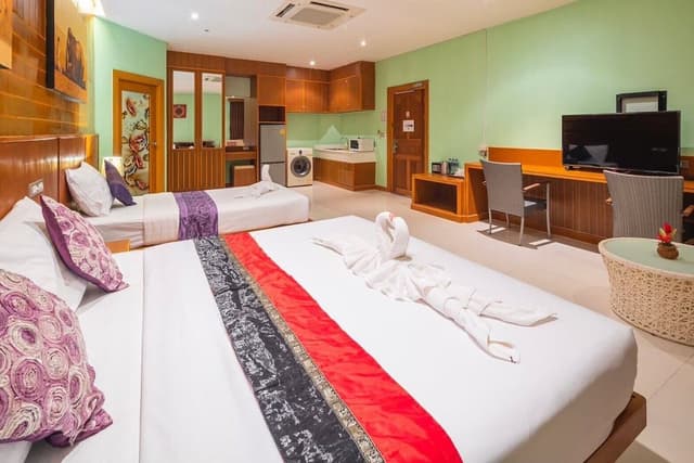 Deluxe Triple Room