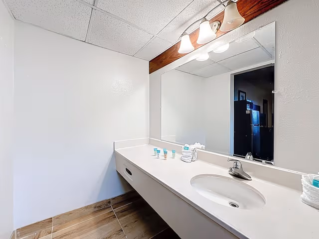 Deluxe Room, 2 Double Beds, Non Smoking