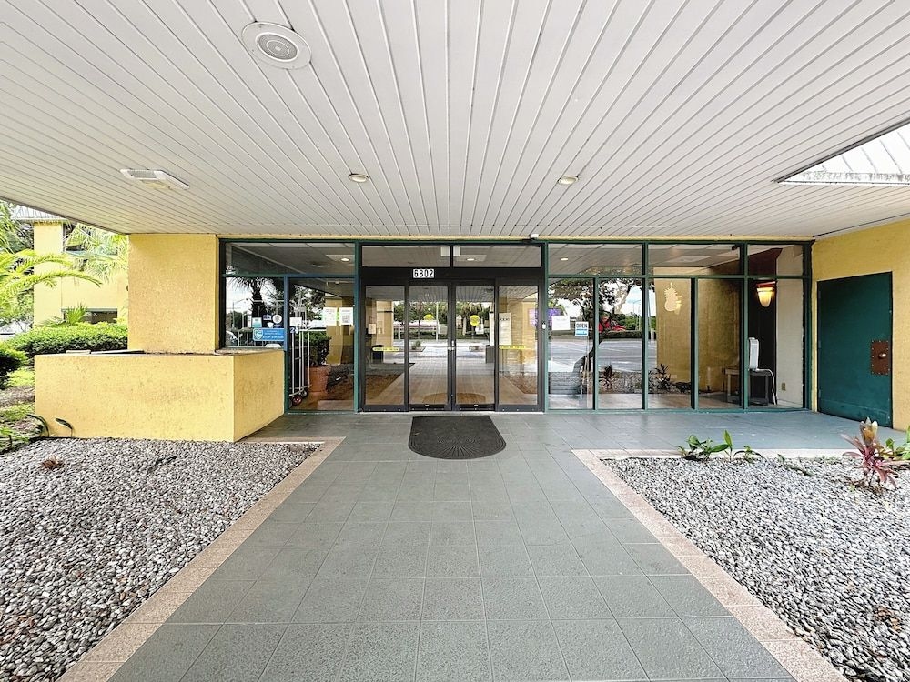 Quality Inn Conference Center2
