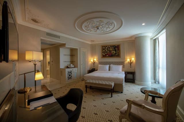 QUEEN GUEST ROOM