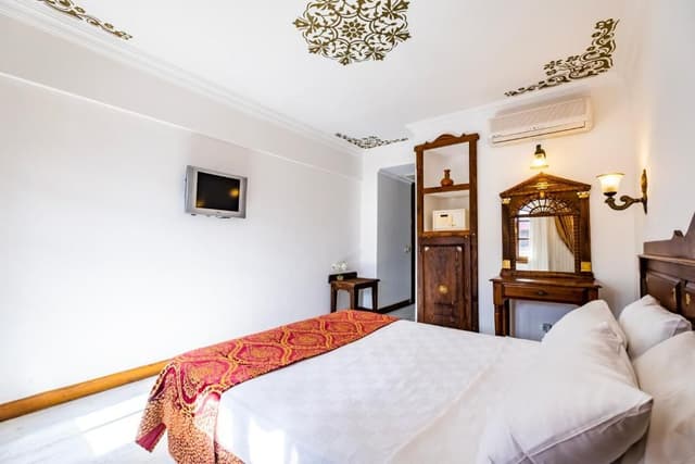 Standard Room with Garden View