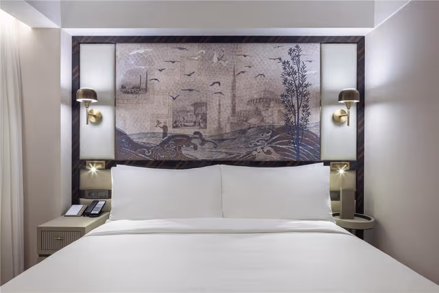 KING DELUXE ROOM WITH BALCONY