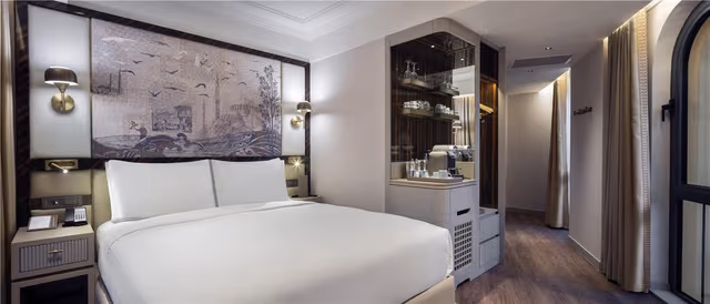 KING DELUXE ROOM WITH BALCONY