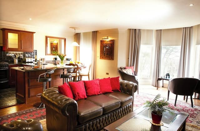 Luxury Apartment, 2 Bedrooms, Sea View