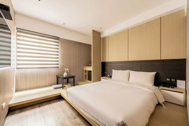 Standard Double Room - With Bathtub