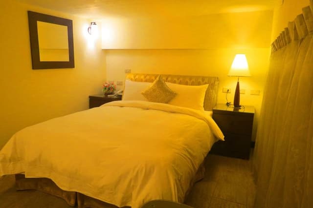 Standard Suite, Sea and Mountain View