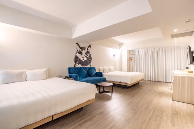 Deluxe Family Room