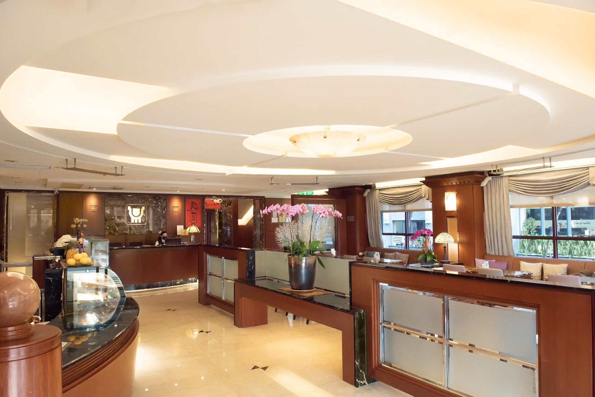 โฮเต็ล ดิออน (Hotel Dion)4