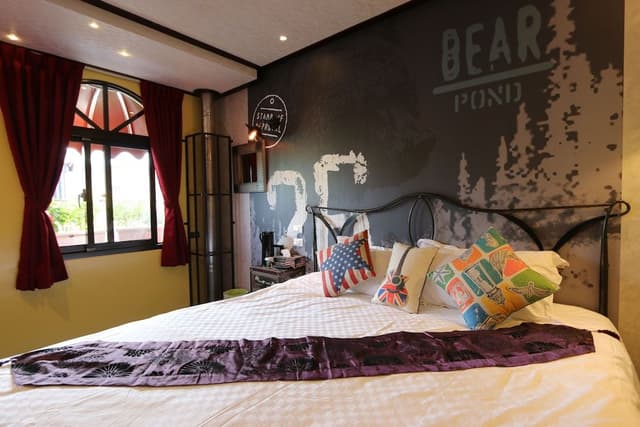 Gallery Double Room, 1 King Bed