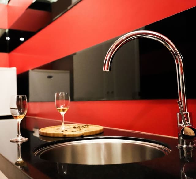 Deluxe Quadruple Room with Bathtub