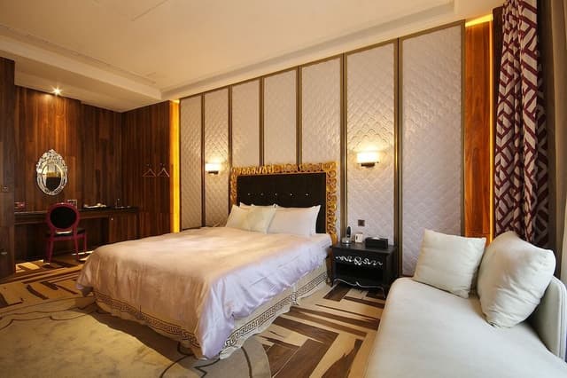 Standard Suite - Checked in after 21:00