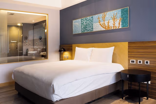 Deluxe King Room
