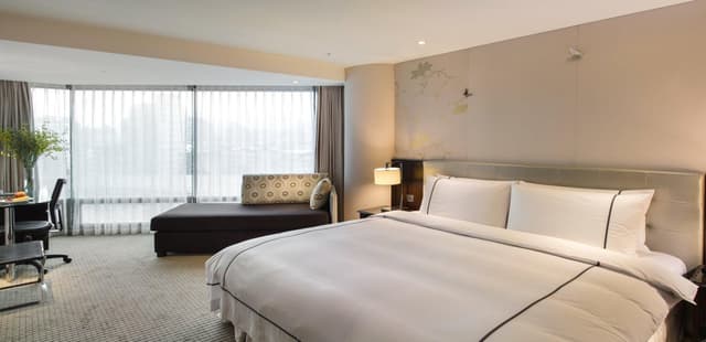 K Deluxe Double Room
