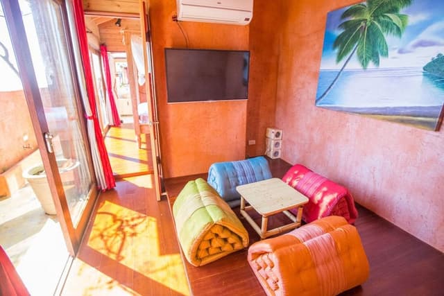 Family Room, Sea View