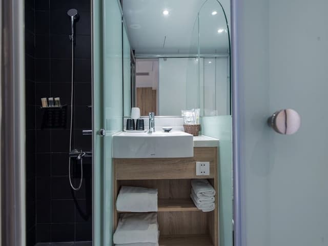 Elite Twin Room