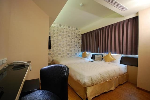 Business Twin Room