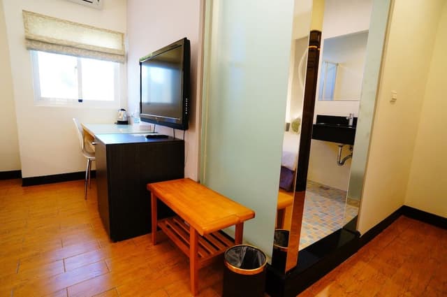 Design Double Room, 1 King Bed