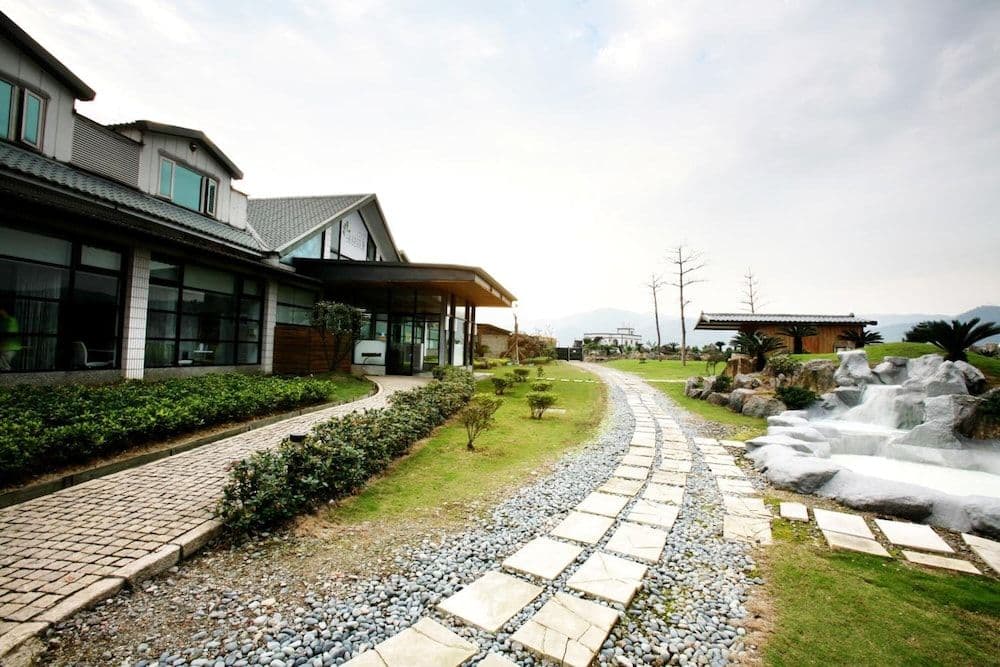 Chat Hot Spring Resort Chat Hot Spring Resort