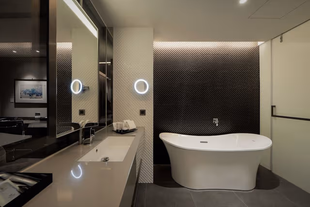 Design Suite, 1 Queen Bed