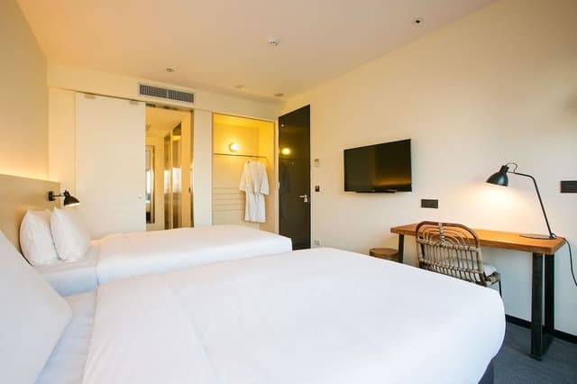 Balcony Twin Room