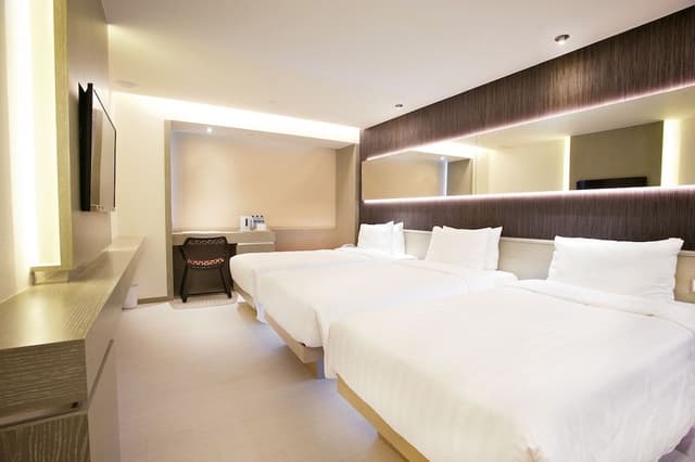 Superior Triple Room
