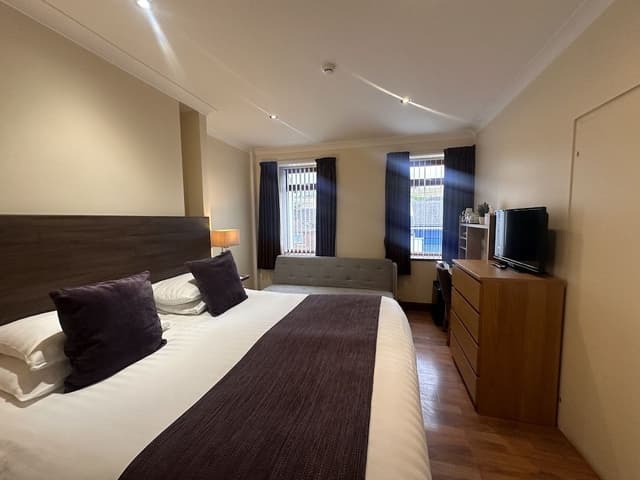 Double or Twin Room, Ensuite