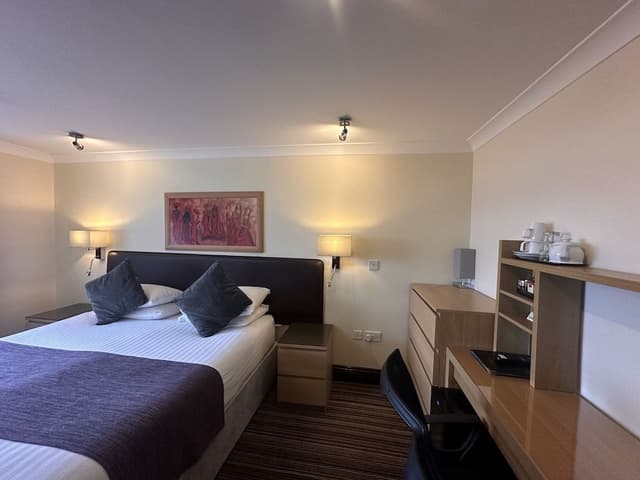 Double or Twin Room, Ensuite
