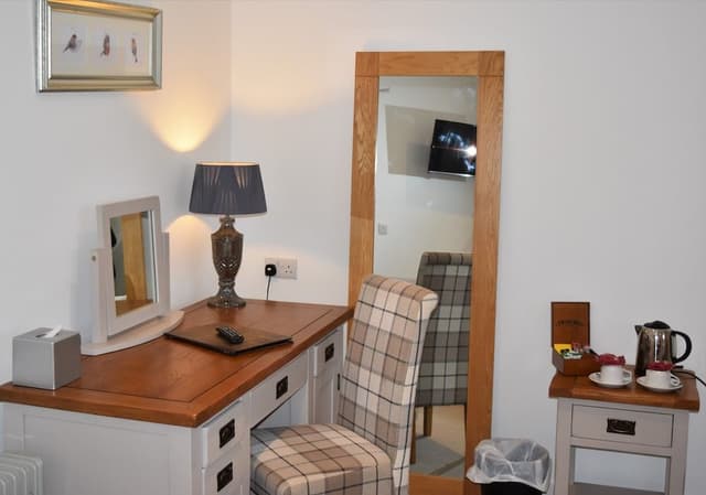 Double or Twin Room, Ensuite (Room 5)