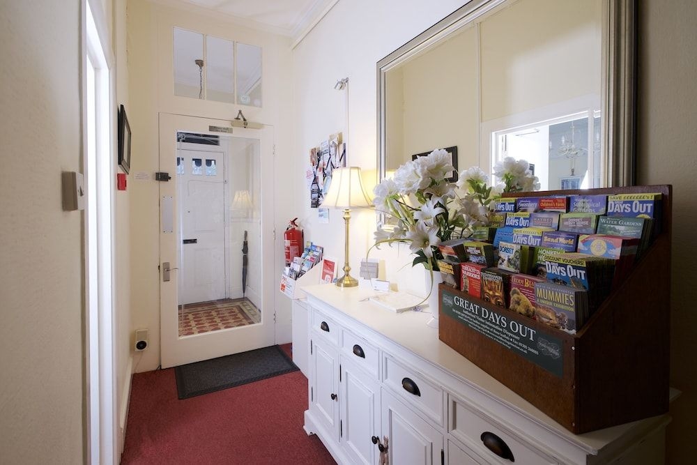St. Johns Guest House0