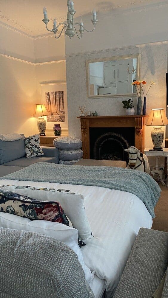 House (Whole House Rental - self-catering)