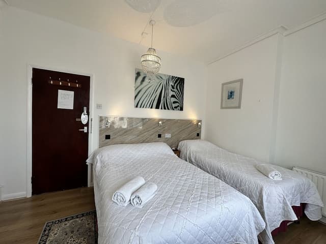 Family Triple Room, 1 Bedroom, Ensuite, Courtyard View