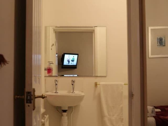 Family Triple Room, 1 Bedroom, Ensuite, Courtyard View