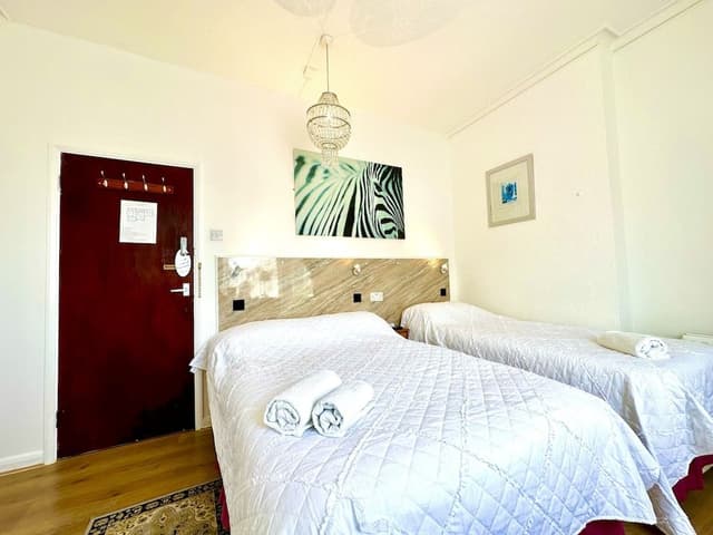Family Triple Room, 1 Bedroom, Ensuite, Courtyard View