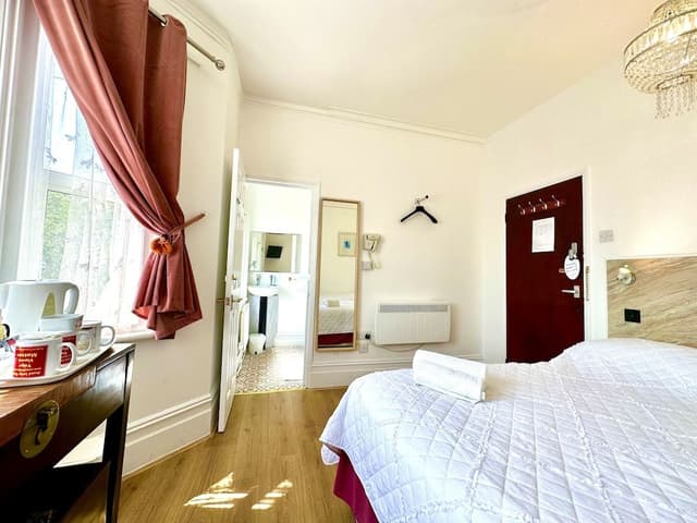 Family Triple Room, 1 Bedroom, Ensuite, Courtyard View